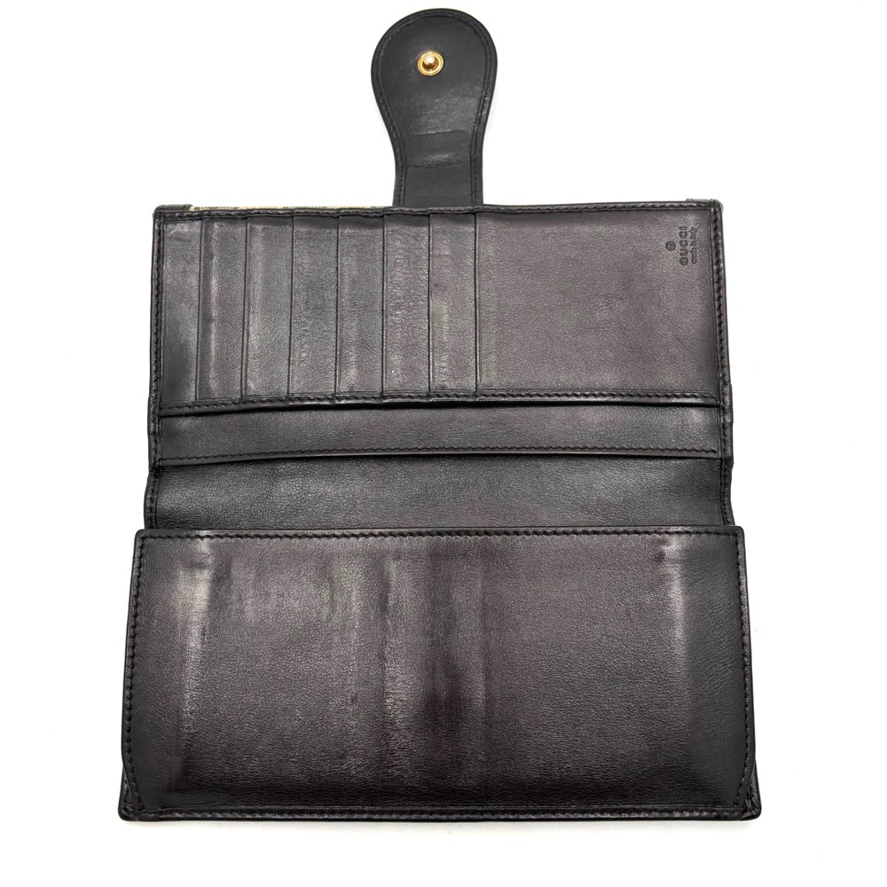 Gucci Brown and Black Clutch with Iconic Monogram - Picture 5 of 10